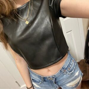 Black Fitted Crop Top with Short Sleeves